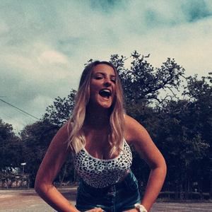 Meet your Posher, Paige